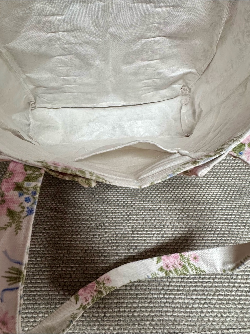 Ruffle 🌸 Floral Canvas Tote Bag Shoulder Bag Ivory Pink Blue Bookish sealed NWT - Picture 7 of 9